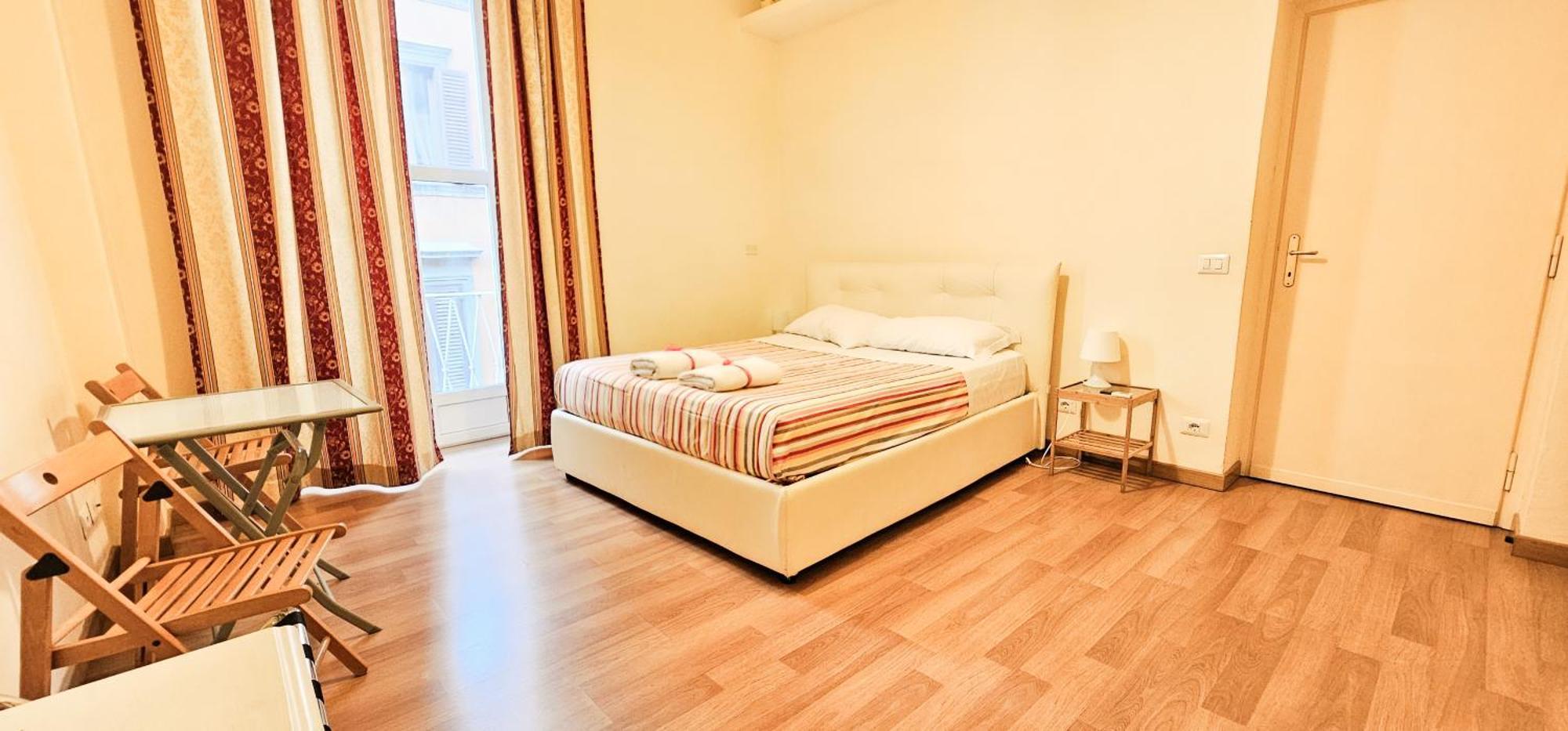 Colosseum - Big And Comfortable Apartment Roma Esterno foto